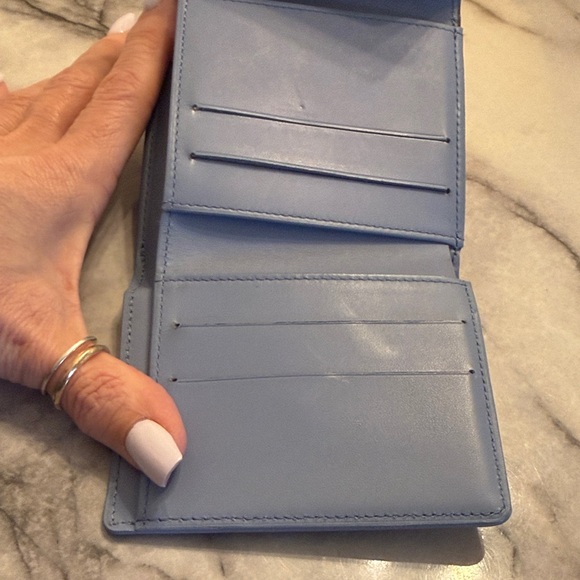 LOUIS VUITTON Monogram
Vernis Portefeuille Elise LV Patent Leather Wallet - Picture 7 of 14